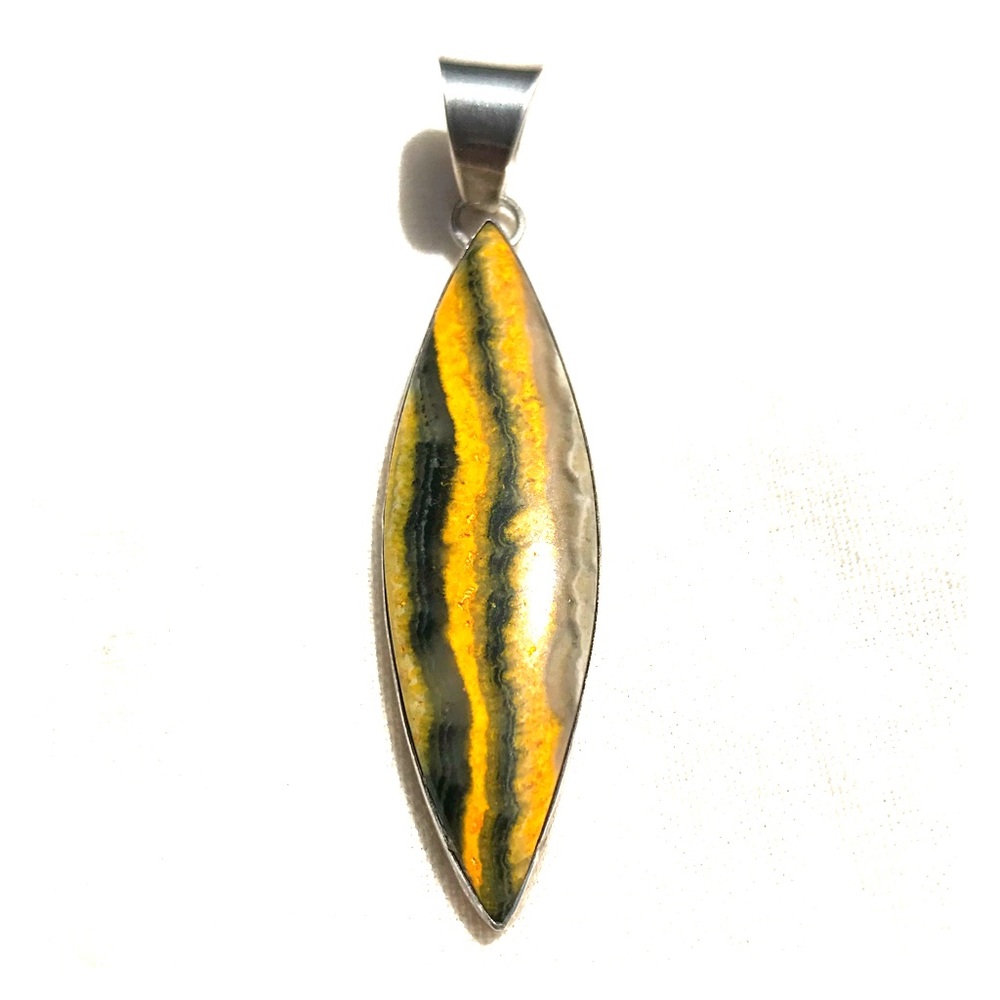 NWOT Artisan Bumble Bee Jasper Pendant